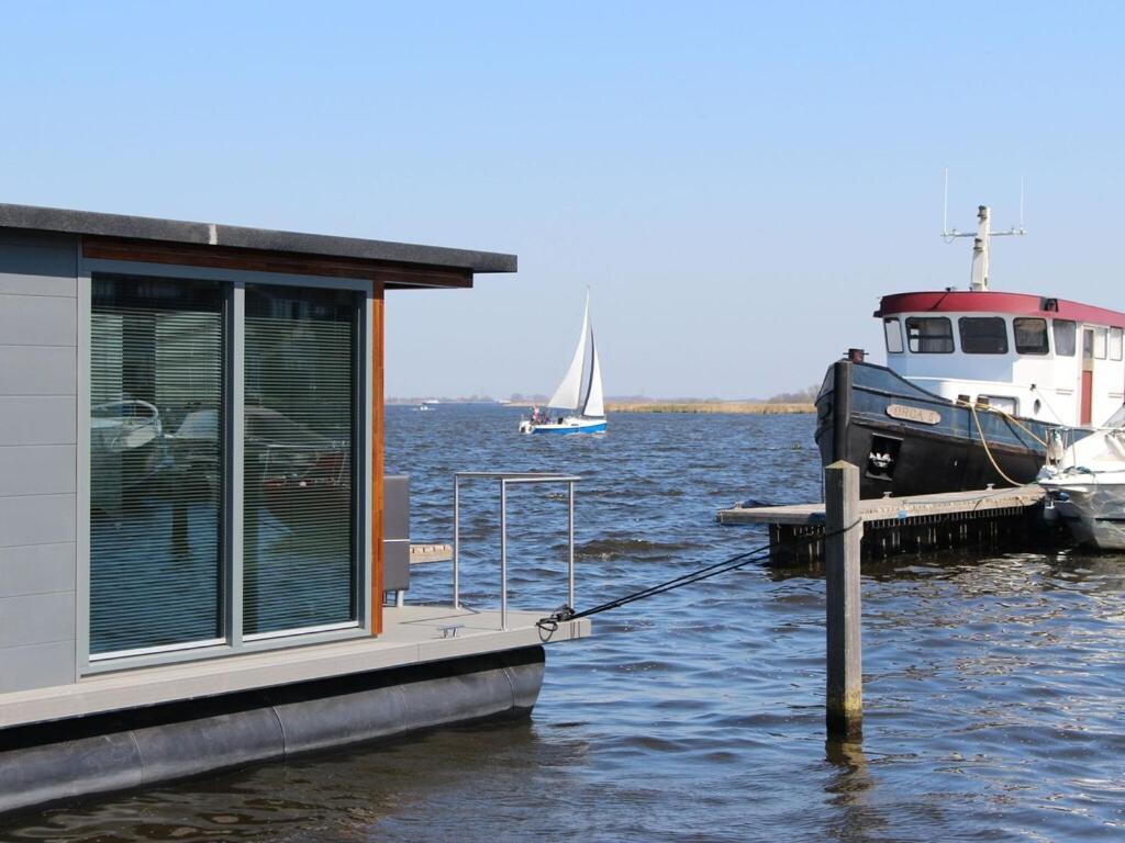 Modern Houseboat With Air Conditioning Located In Marina Uitgeest Exterior photo